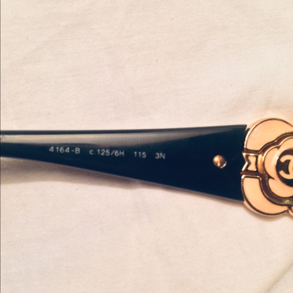 CHANEL SUNGLASSES - Picture 5 of 8